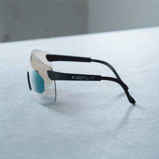 ALBA OPTICS/STRATOS サングラス Black/vzum FLY (調光)