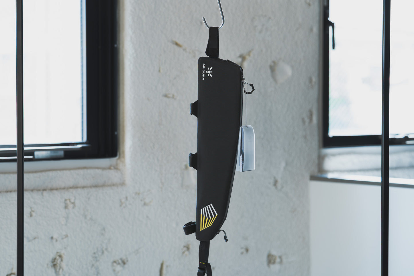 APIDURA / Racing / Long Top Tube Pack (2L)